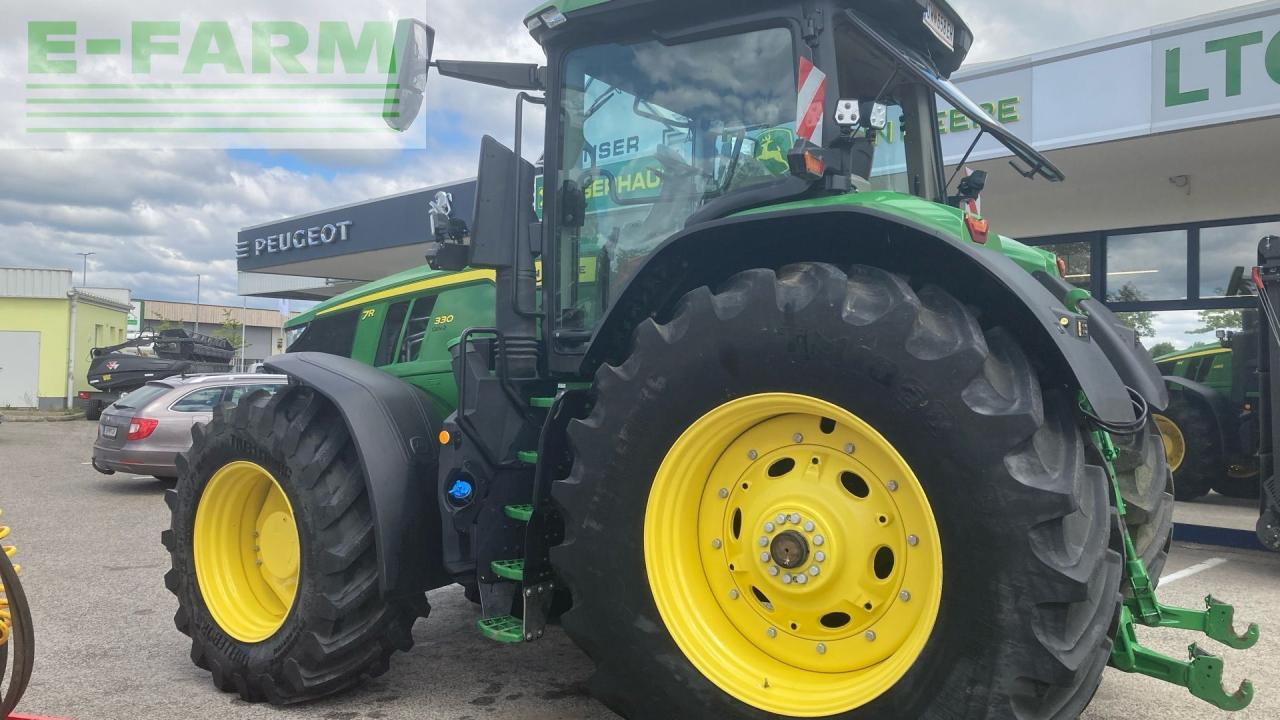 John Deere 7R 330 - Traktor: bilde 2 John Deere 7R 330 - Traktor: bilde 2