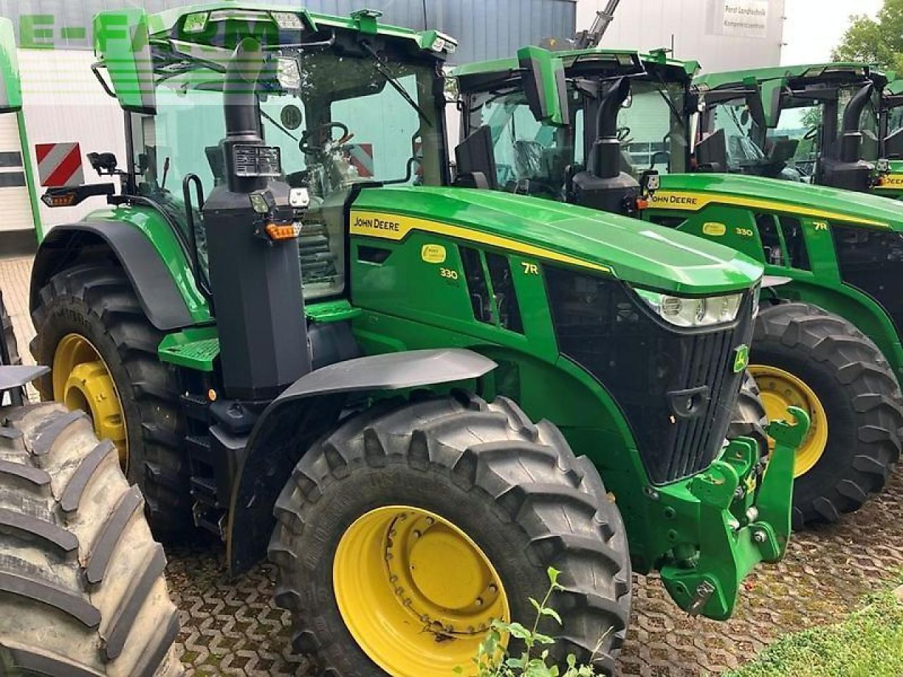 John Deere 7r 330 - Traktor: bilde 1 John Deere 7r 330 - Traktor: bilde 1