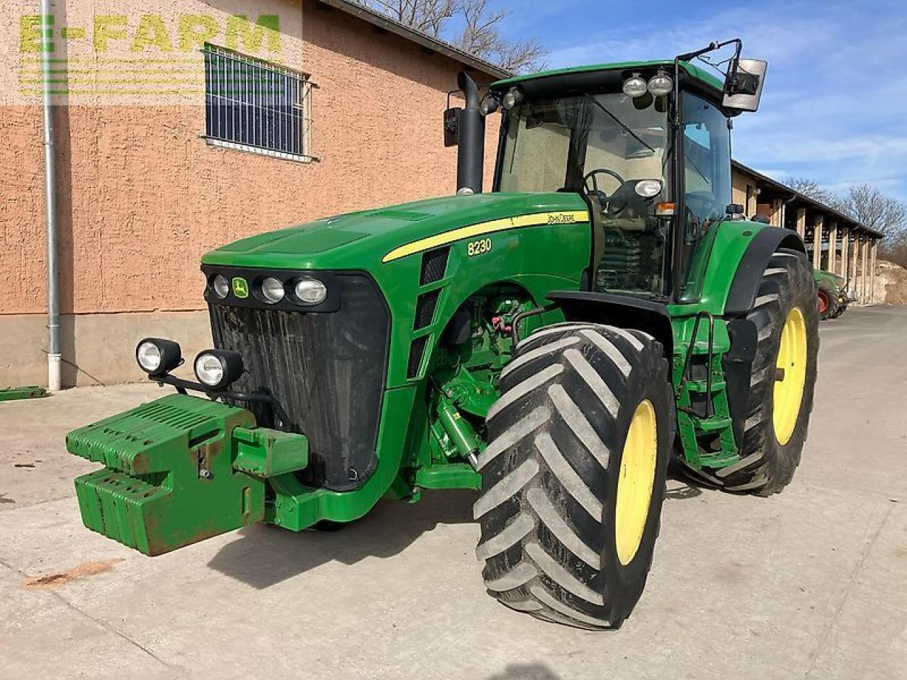 John Deere 8230 ils, powr shift - Traktor: bilde 3 John Deere 8230 ils, powr shift - Traktor: bilde 3