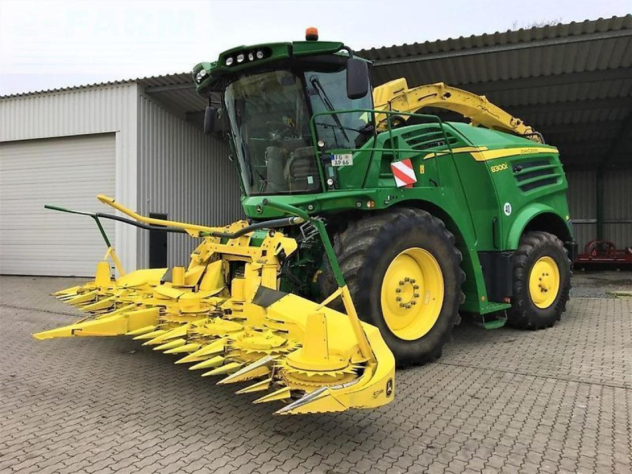 John Deere 8300i mit kemper 360+ & 639 pickup - Forhøster: bilde 1 John Deere 8300i mit kemper 360+ & 639 pickup - Forhøster: bilde 1