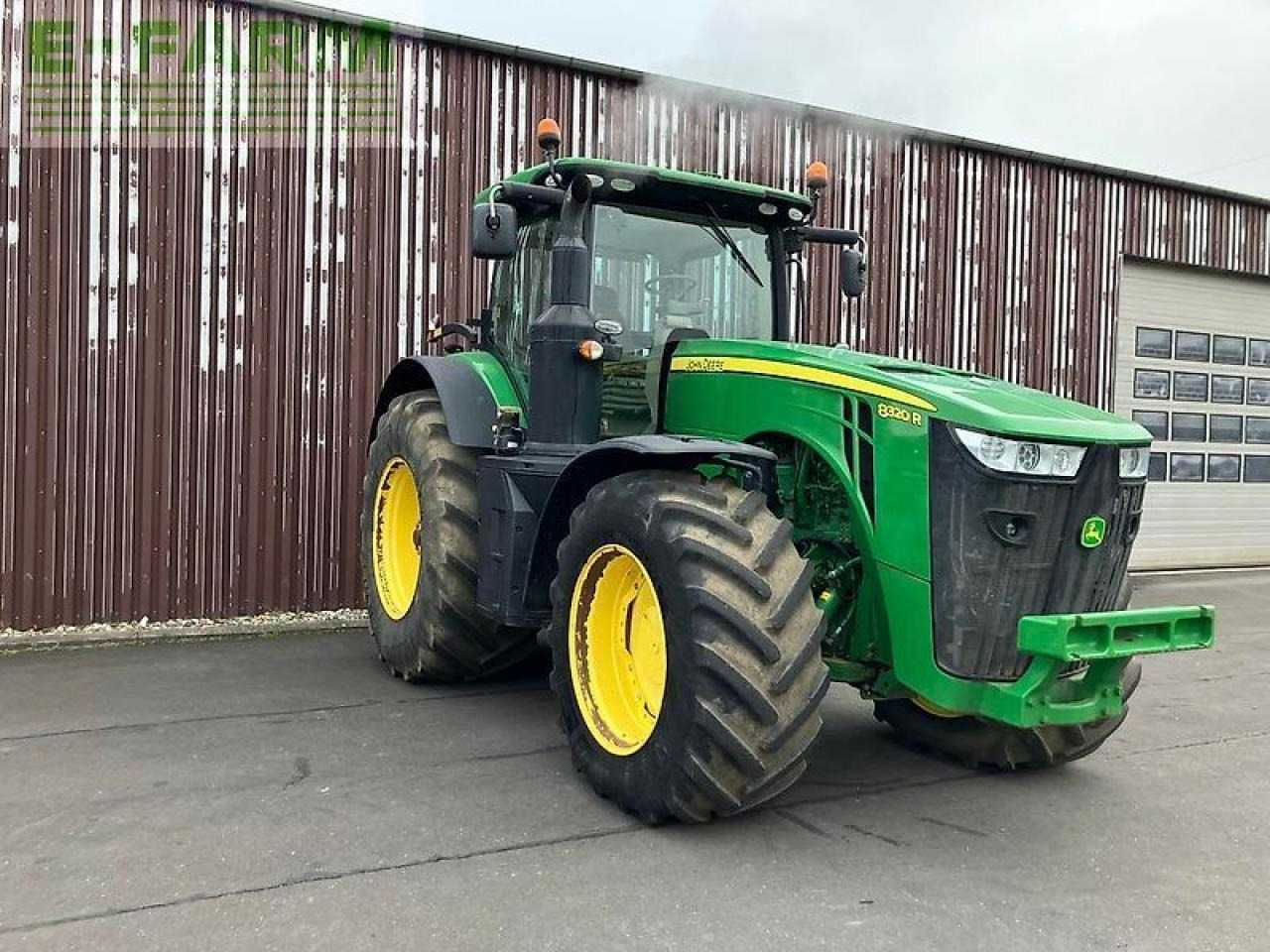 John Deere 8320r - Traktor: bilde 2 John Deere 8320r - Traktor: bilde 2