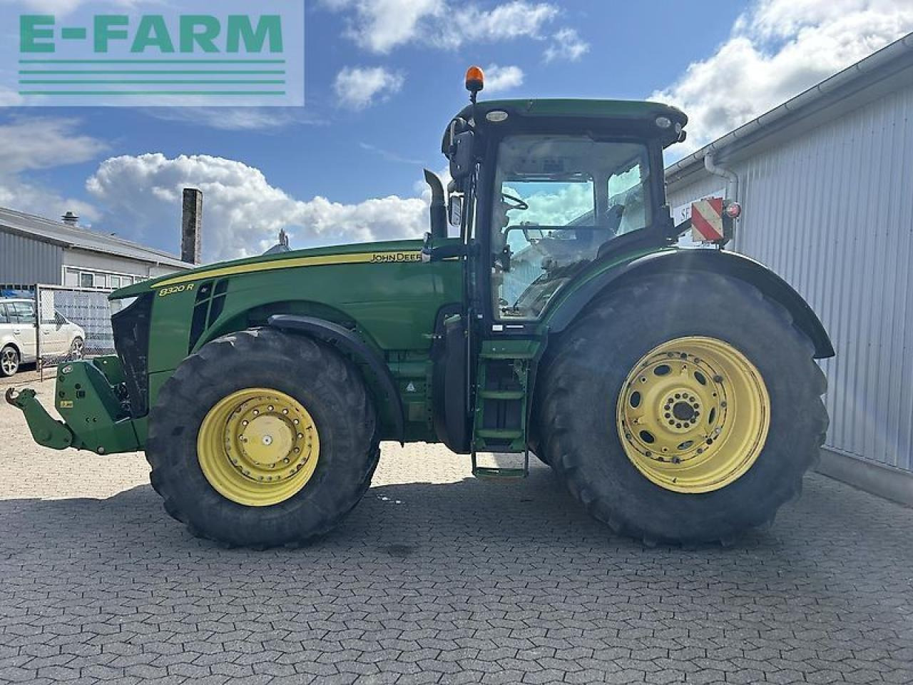 John Deere 8320r - Traktor: bilde 2 John Deere 8320r - Traktor: bilde 2