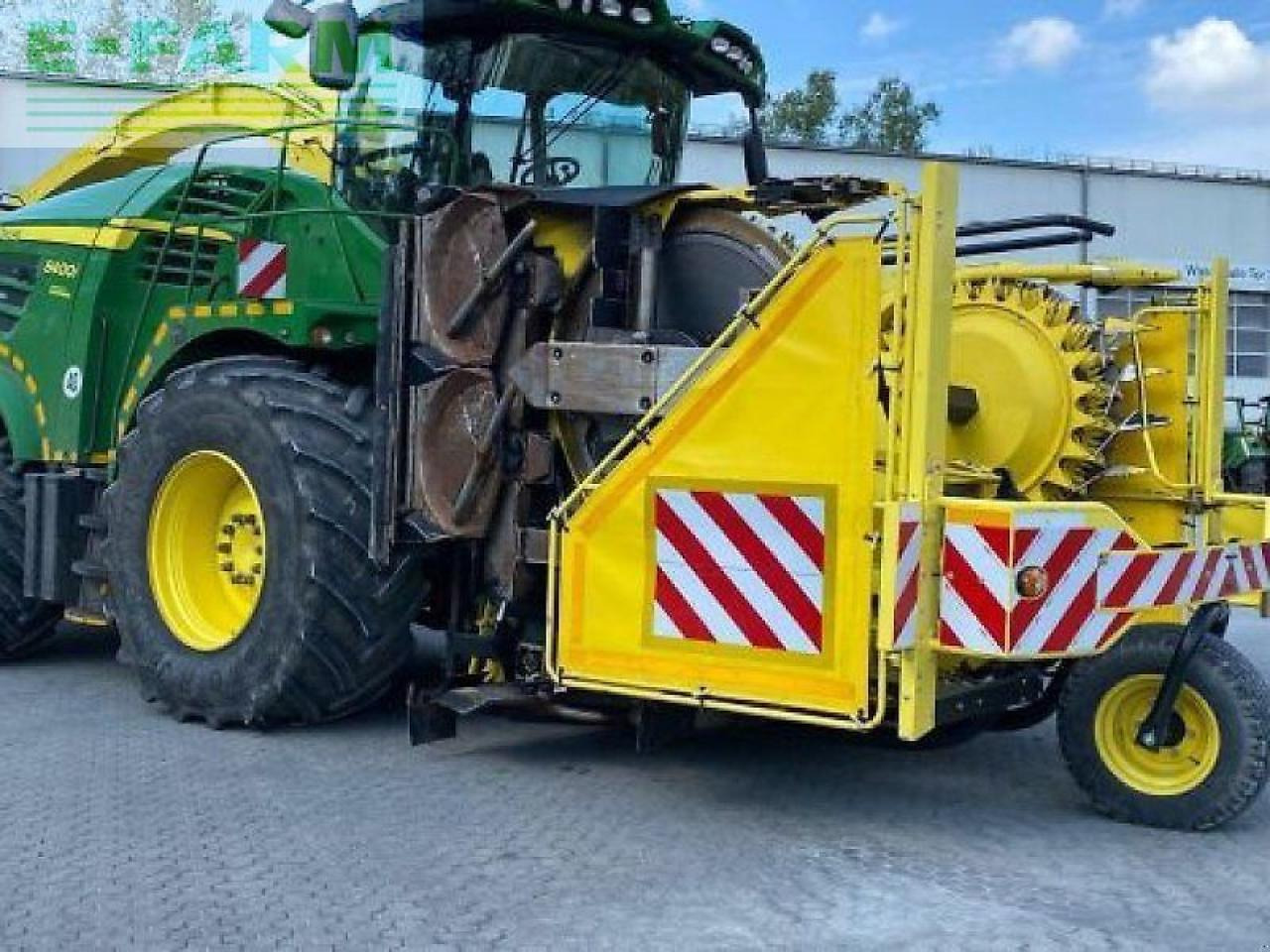 John Deere 8400i stalkbuster - Forhøster: bilde 1 John Deere 8400i stalkbuster - Forhøster: bilde 1