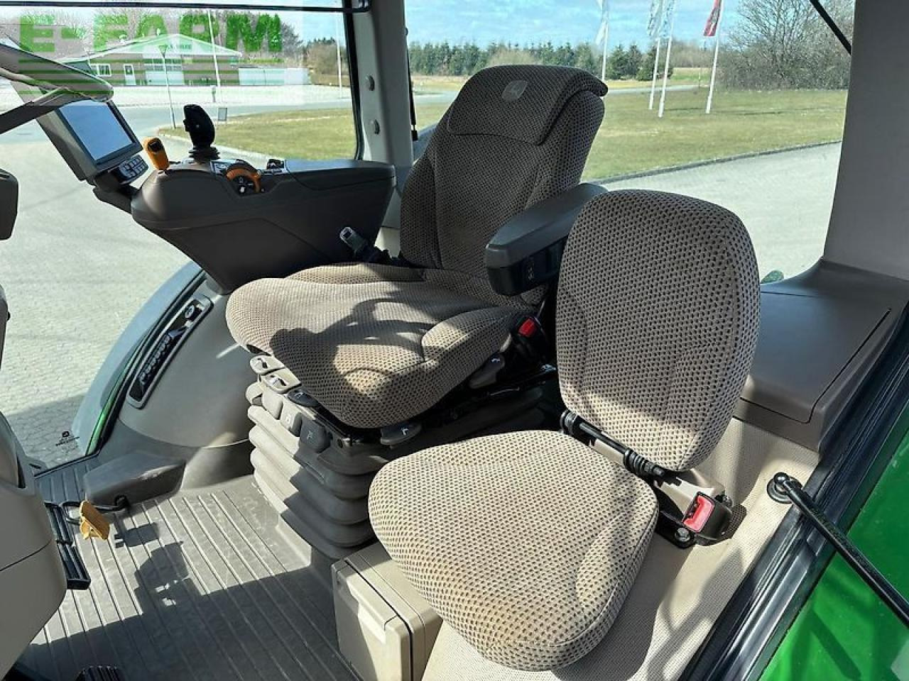 John Deere 8400r - Traktor: bilde 4 John Deere 8400r - Traktor: bilde 4