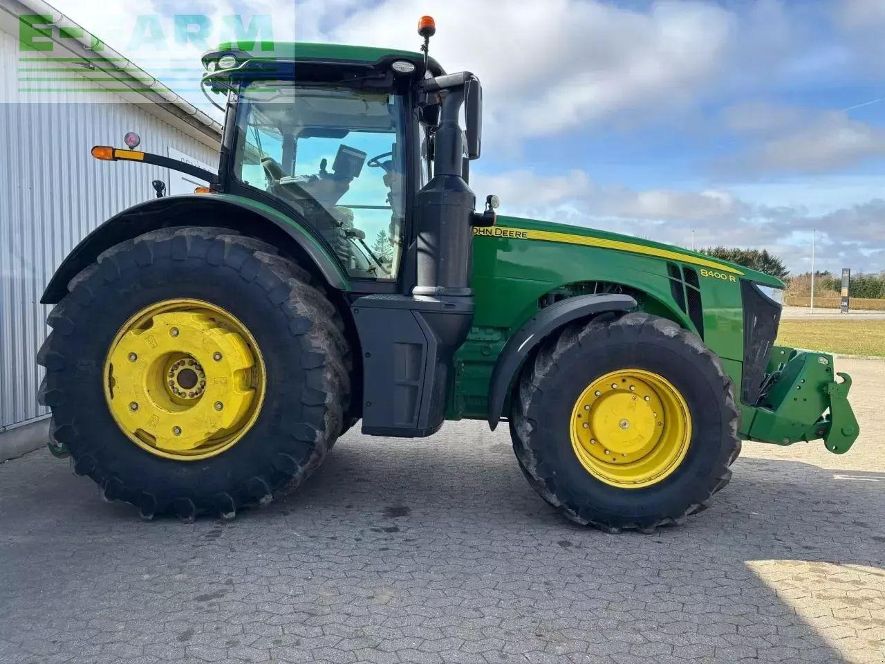 John Deere 8400r - Traktor: bilde 2 John Deere 8400r - Traktor: bilde 2