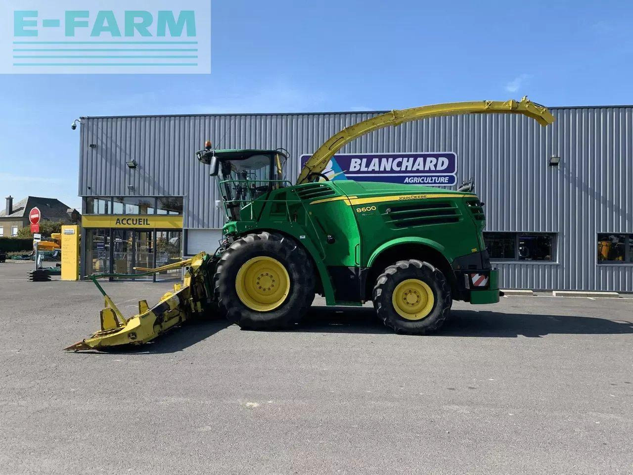 John Deere 8600 - Forhøster: bilde 1 John Deere 8600 - Forhøster: bilde 1