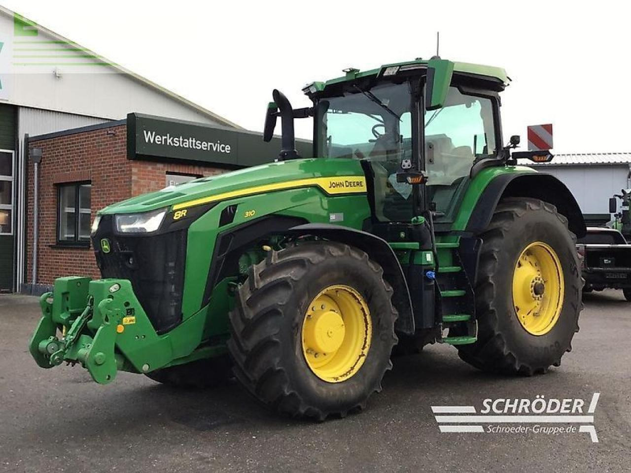 John Deere 8r 310 e23 powershift - Traktor: bilde 1 John Deere 8r 310 e23 powershift - Traktor: bilde 1