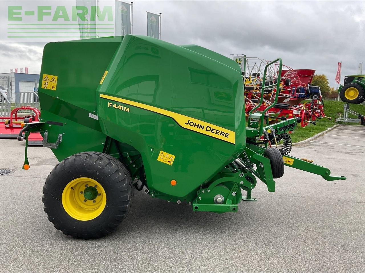John Deere F 441 M Rundballenpresse - Firkantpresse: bilde 5 John Deere F 441 M Rundballenpresse - Firkantpresse: bilde 5