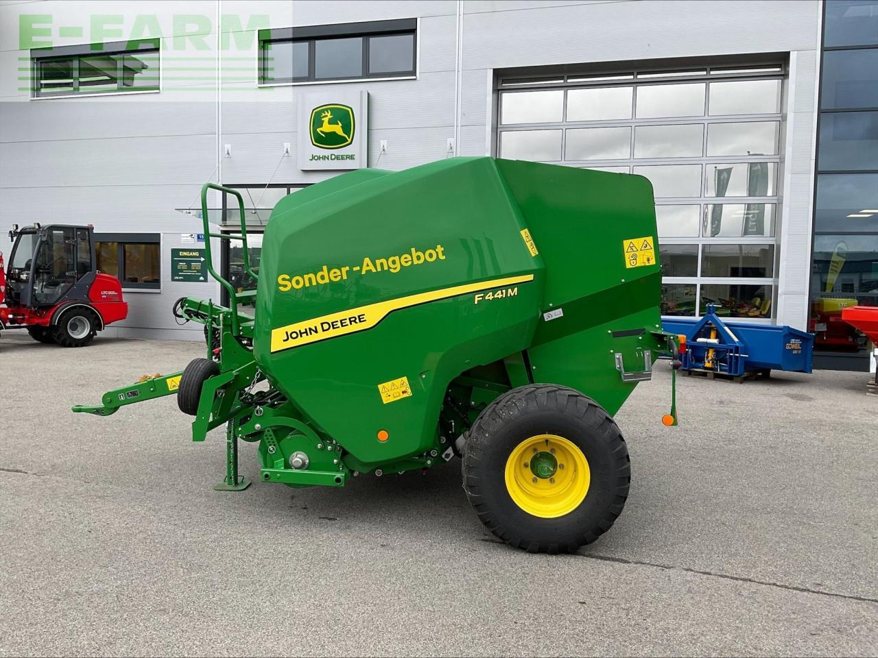 John Deere F 441 M Rundballenpresse - Firkantpresse: bilde 2 John Deere F 441 M Rundballenpresse - Firkantpresse: bilde 2