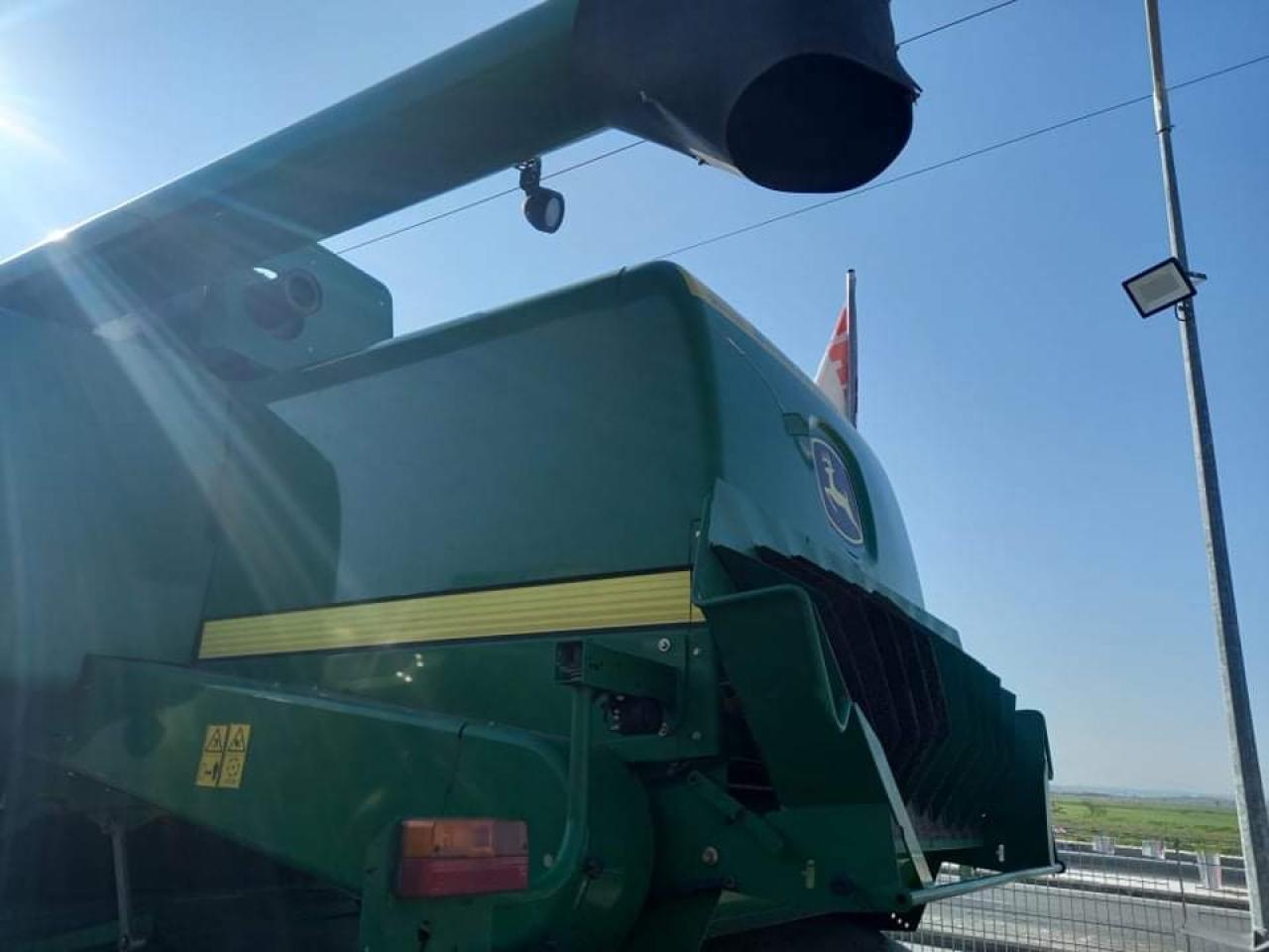 John Deere W650 - Skurtresker: bilde 5 John Deere W650 - Skurtresker: bilde 5