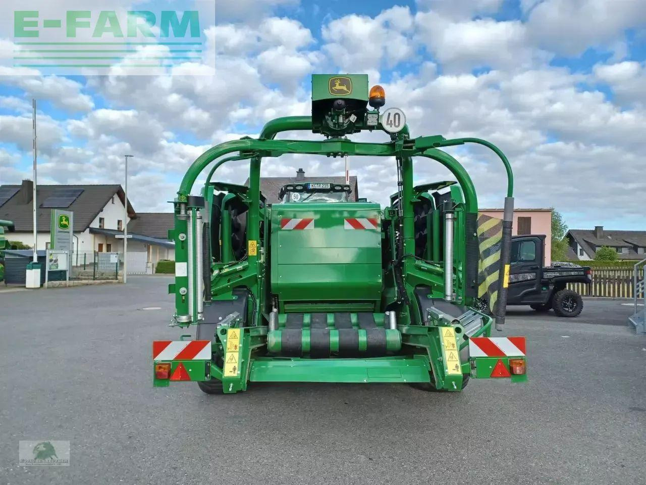 John Deere c441r - Firkantpresse: bilde 3 John Deere c441r - Firkantpresse: bilde 3