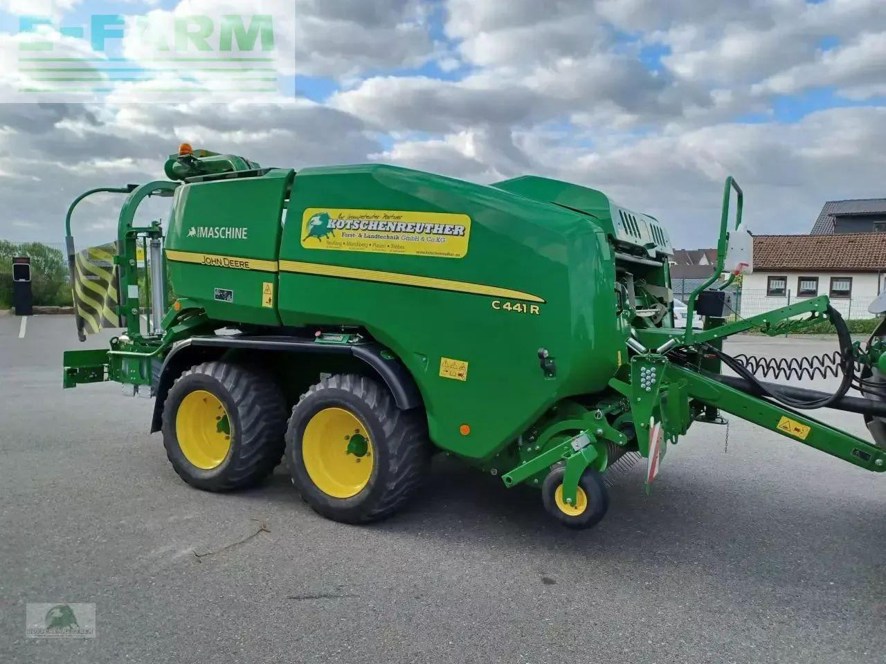 John Deere c441r - Firkantpresse: bilde 5 John Deere c441r - Firkantpresse: bilde 5