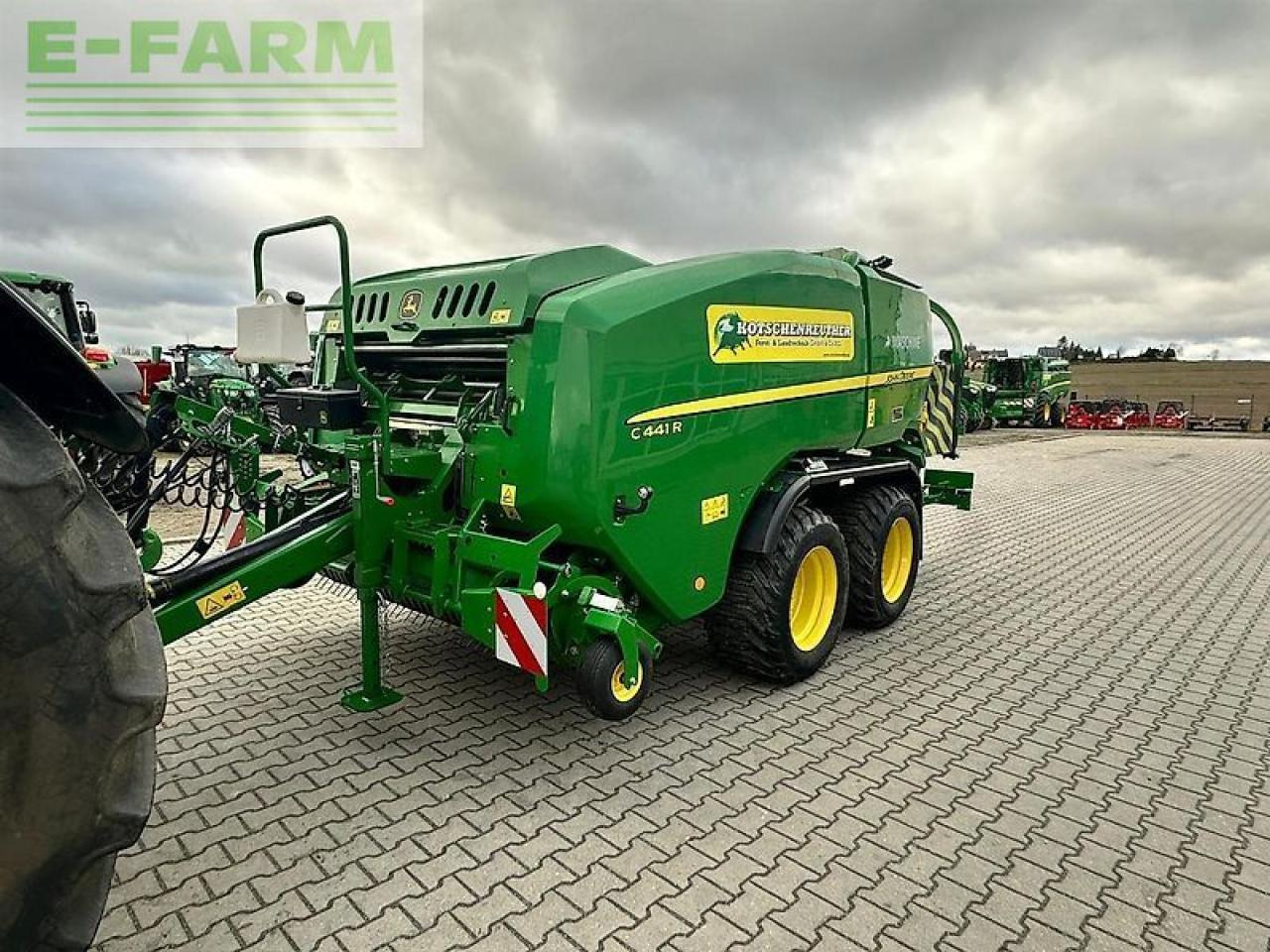 John Deere c441r - Firkantpresse: bilde 5 John Deere c441r - Firkantpresse: bilde 5