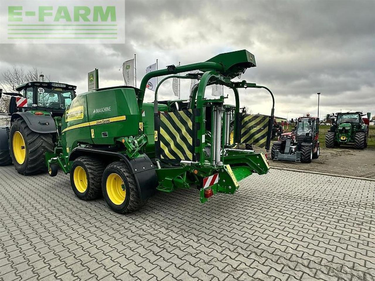 John Deere c441r - Firkantpresse: bilde 4 John Deere c441r - Firkantpresse: bilde 4