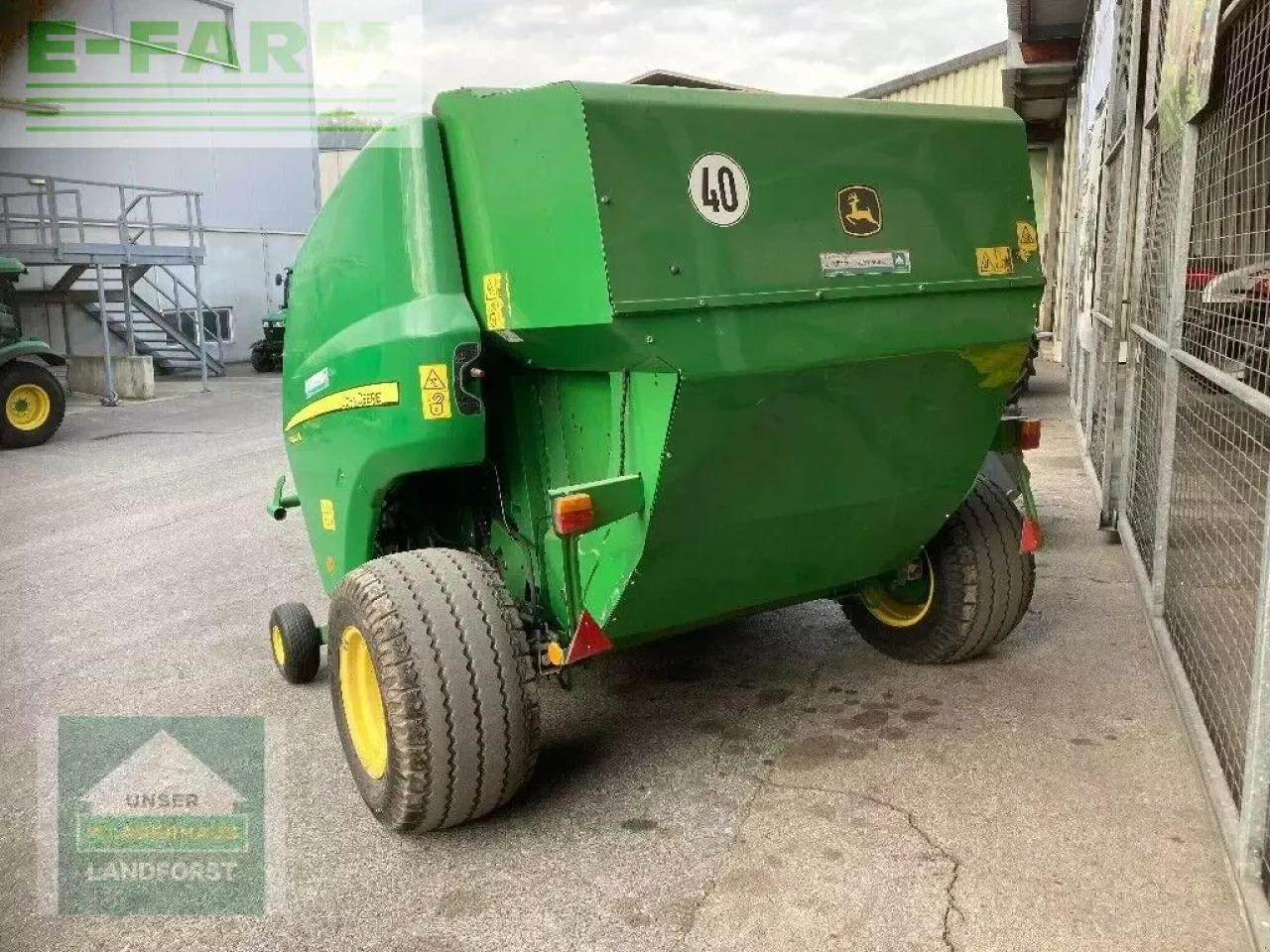 John Deere f440m - Firkantpresse: bilde 4 John Deere f440m - Firkantpresse: bilde 4