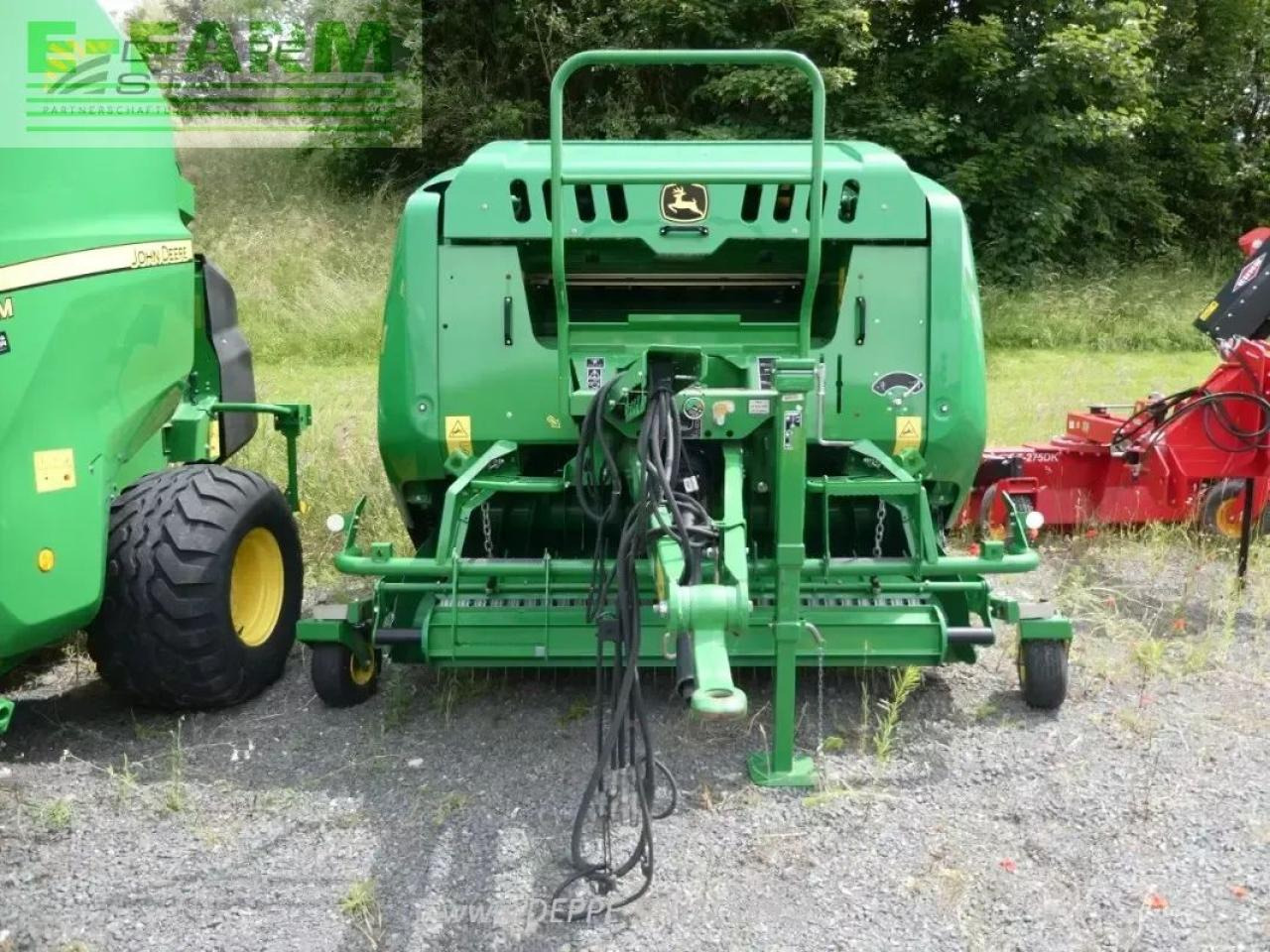 John Deere f441 m - Firkantpresse: bilde 2 John Deere f441 m - Firkantpresse: bilde 2