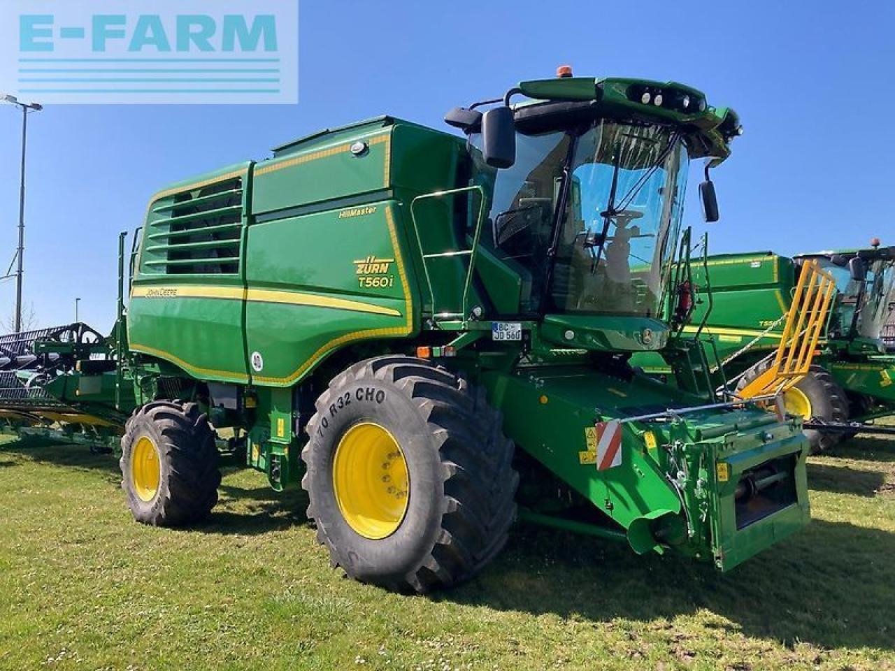 John Deere t560 hm - Skurtresker: bilde 1 John Deere t560 hm - Skurtresker: bilde 1