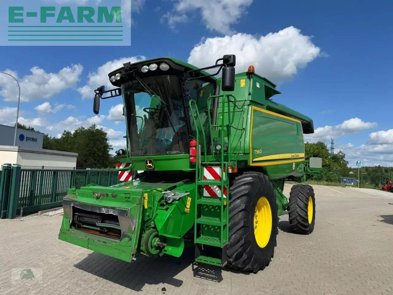 John Deere t560i hm - Skurtresker: bilde 2 John Deere t560i hm - Skurtresker: bilde 2