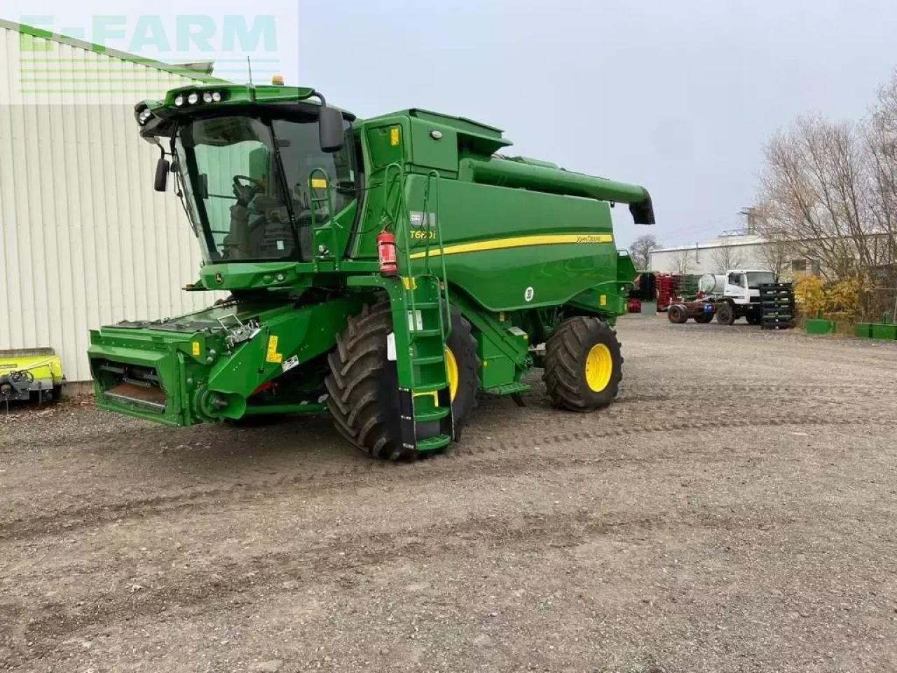 John Deere t660 my23 prod 30 - Skurtresker: bilde 1 John Deere t660 my23 prod 30 - Skurtresker: bilde 1