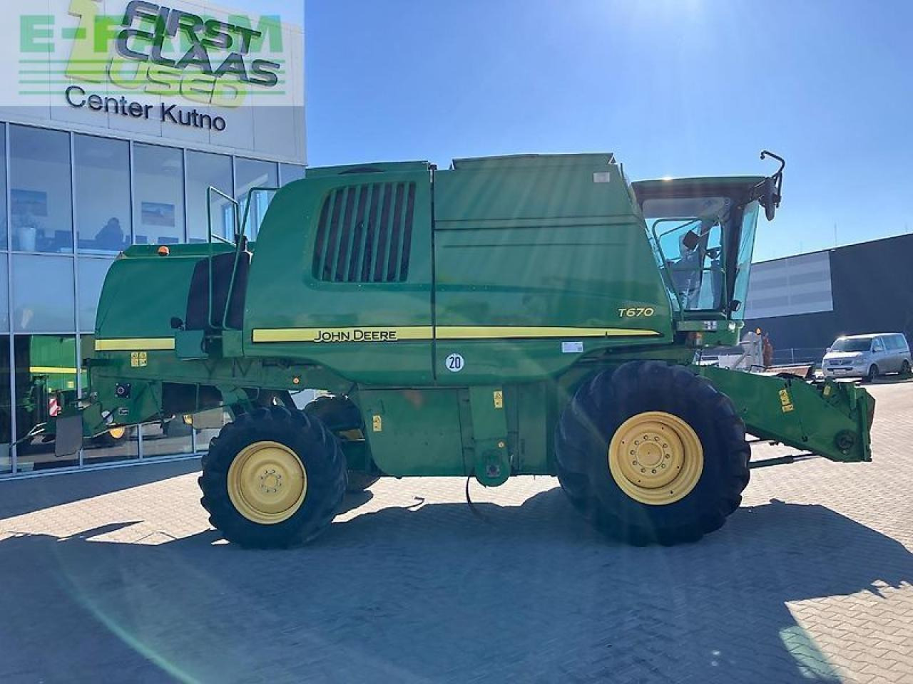 John Deere t670 - Skurtresker: bilde 2 John Deere t670 - Skurtresker: bilde 2