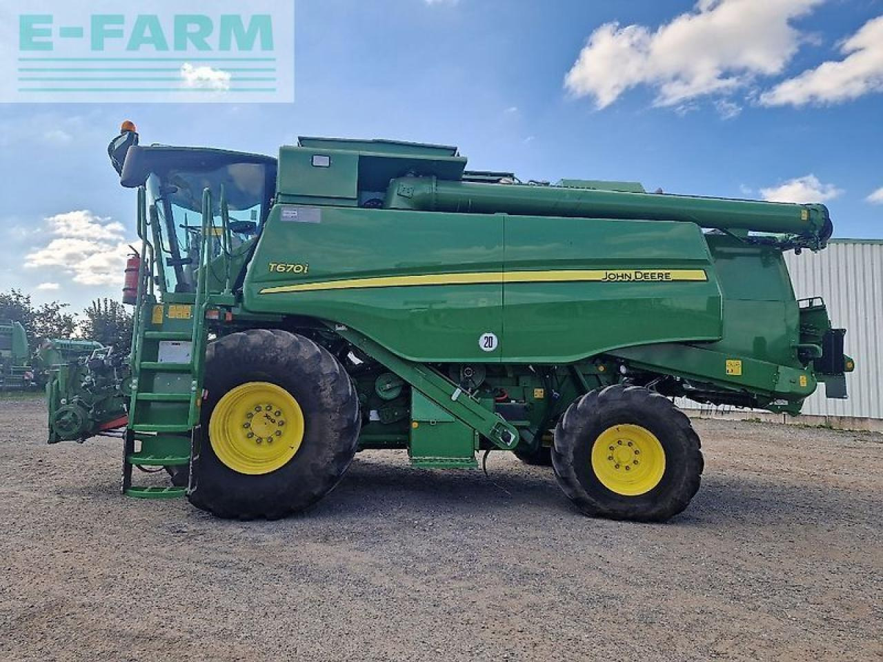 John Deere t670 my21 prod 20 - Skurtresker: bilde 2 John Deere t670 my21 prod 20 - Skurtresker: bilde 2