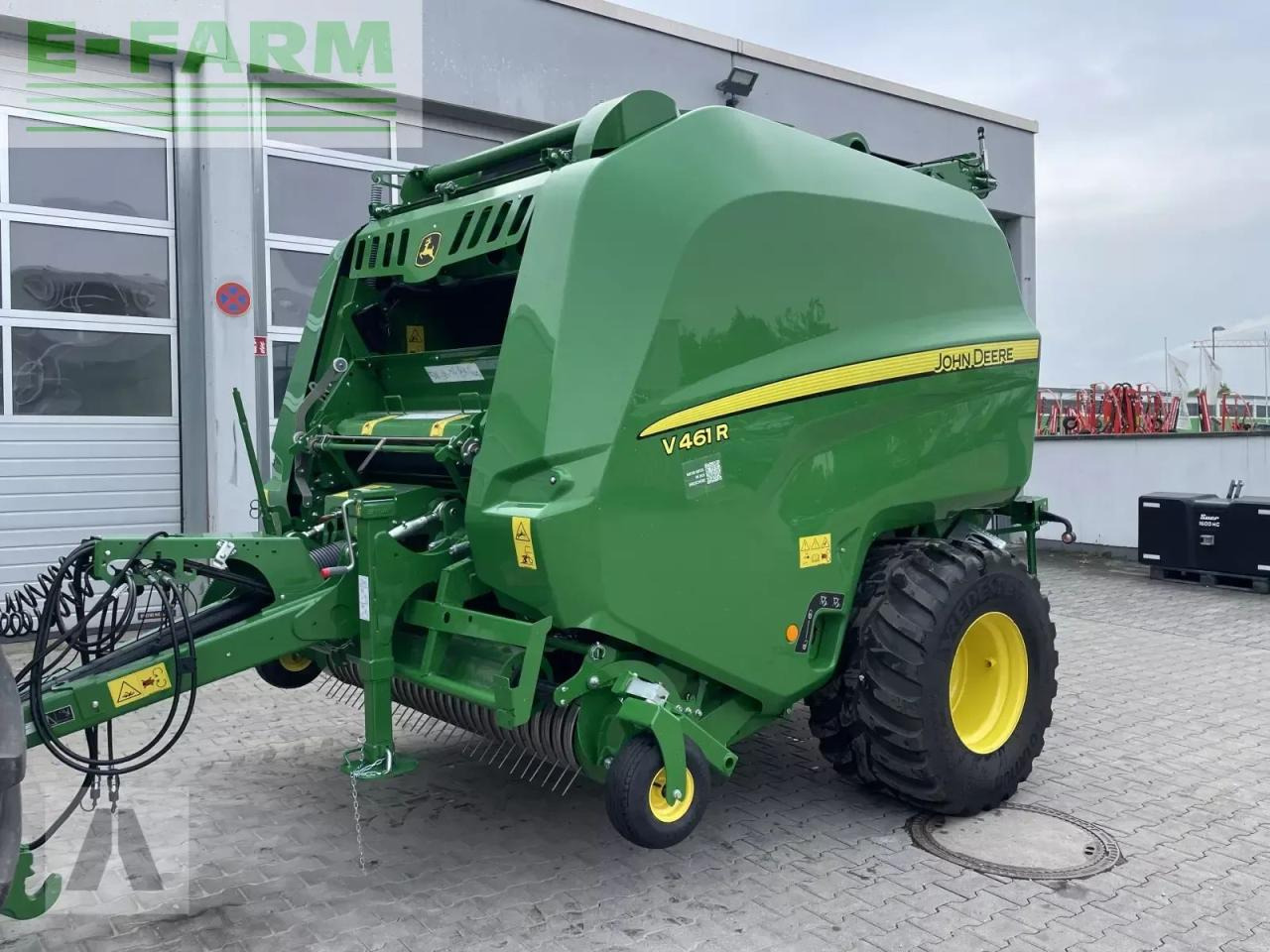 John Deere v461 r - Firkantpresse: bilde 1 John Deere v461 r - Firkantpresse: bilde 1