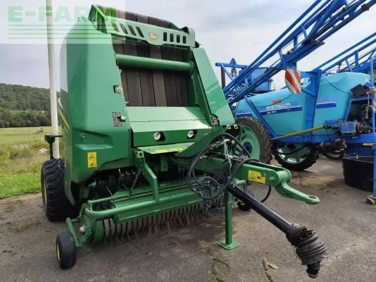 John Deere v461m - Firkantpresse: bilde 3 John Deere v461m - Firkantpresse: bilde 3