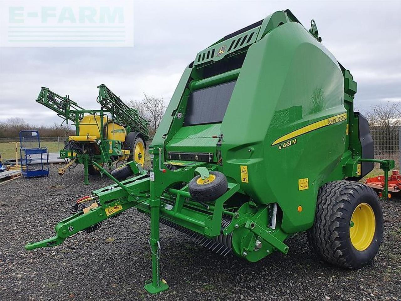 John Deere v461m demo - Firkantpresse: bilde 1 John Deere v461m demo - Firkantpresse: bilde 1