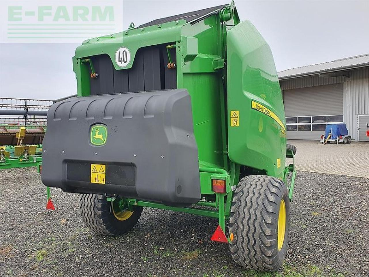 John Deere v461m demo - Firkantpresse: bilde 5 John Deere v461m demo - Firkantpresse: bilde 5