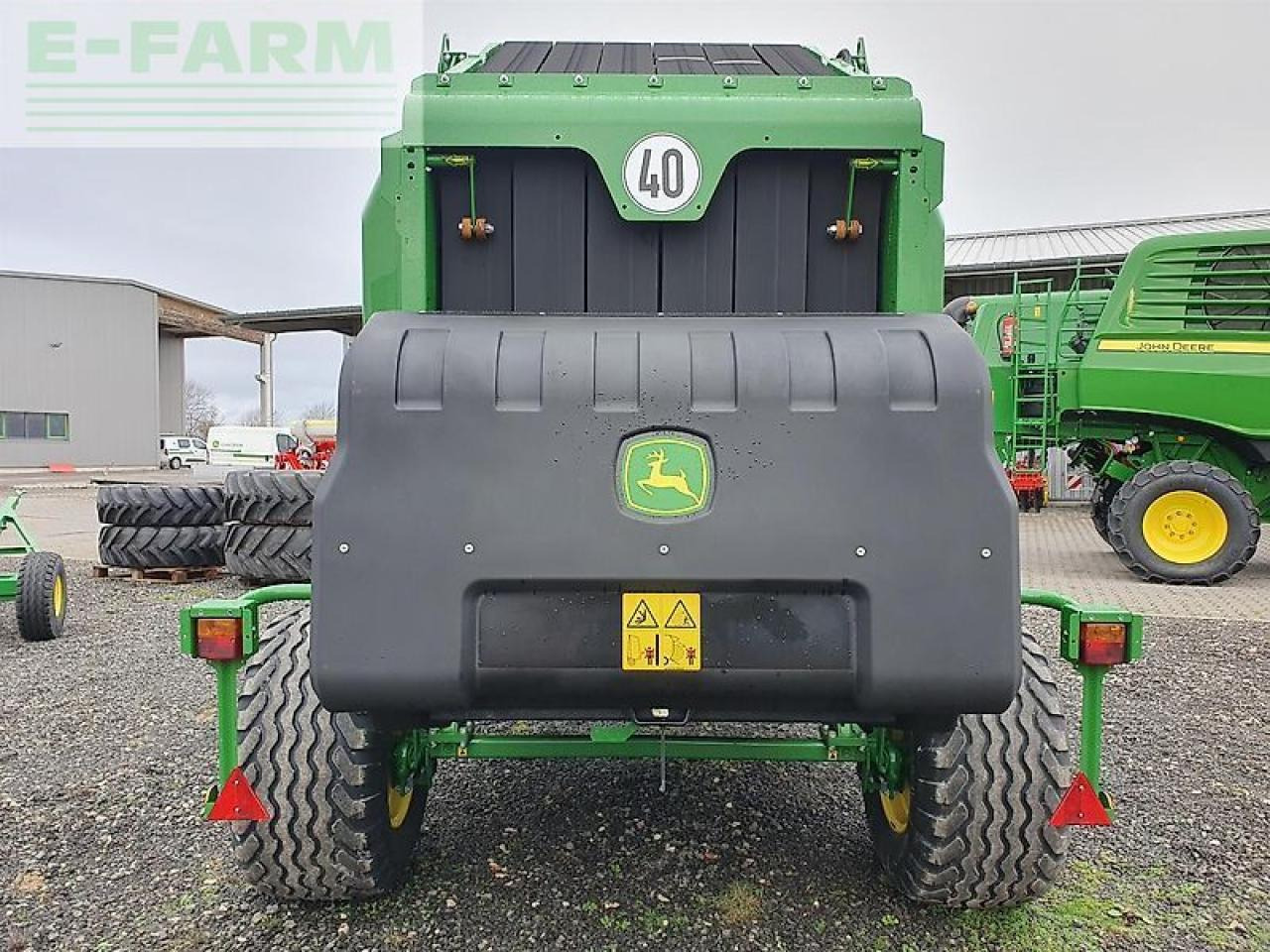 John Deere v461m demo - Firkantpresse: bilde 4 John Deere v461m demo - Firkantpresse: bilde 4