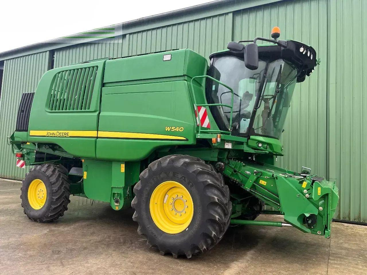 John Deere w540 - Skurtresker: bilde 2 John Deere w540 - Skurtresker: bilde 2
