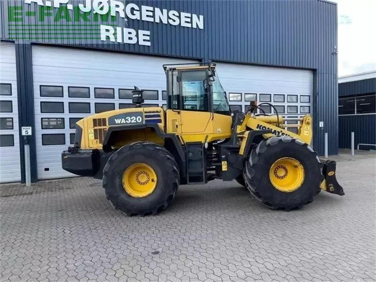 Komatsu wa320-5 - Minigraver: bilde 3 Komatsu wa320-5 - Minigraver: bilde 3