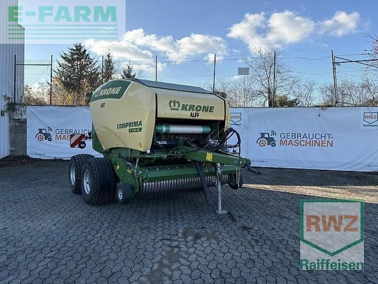 Krone comprima f125 xc - Firkantpresse: bilde 1 Krone comprima f125 xc - Firkantpresse: bilde 1