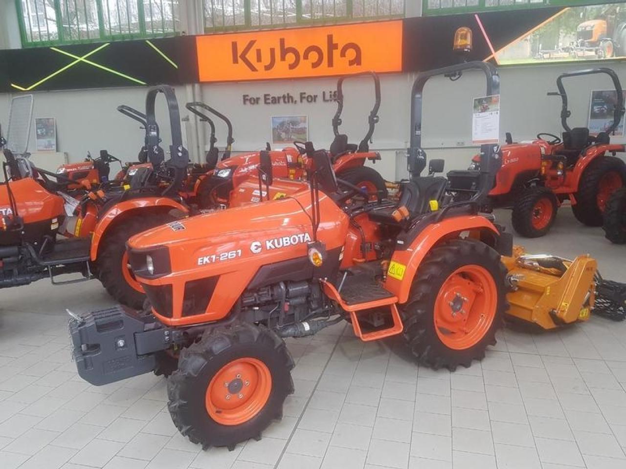 Kubota b2-261 hydrostat - Traktor: bilde 5 Kubota b2-261 hydrostat - Traktor: bilde 5