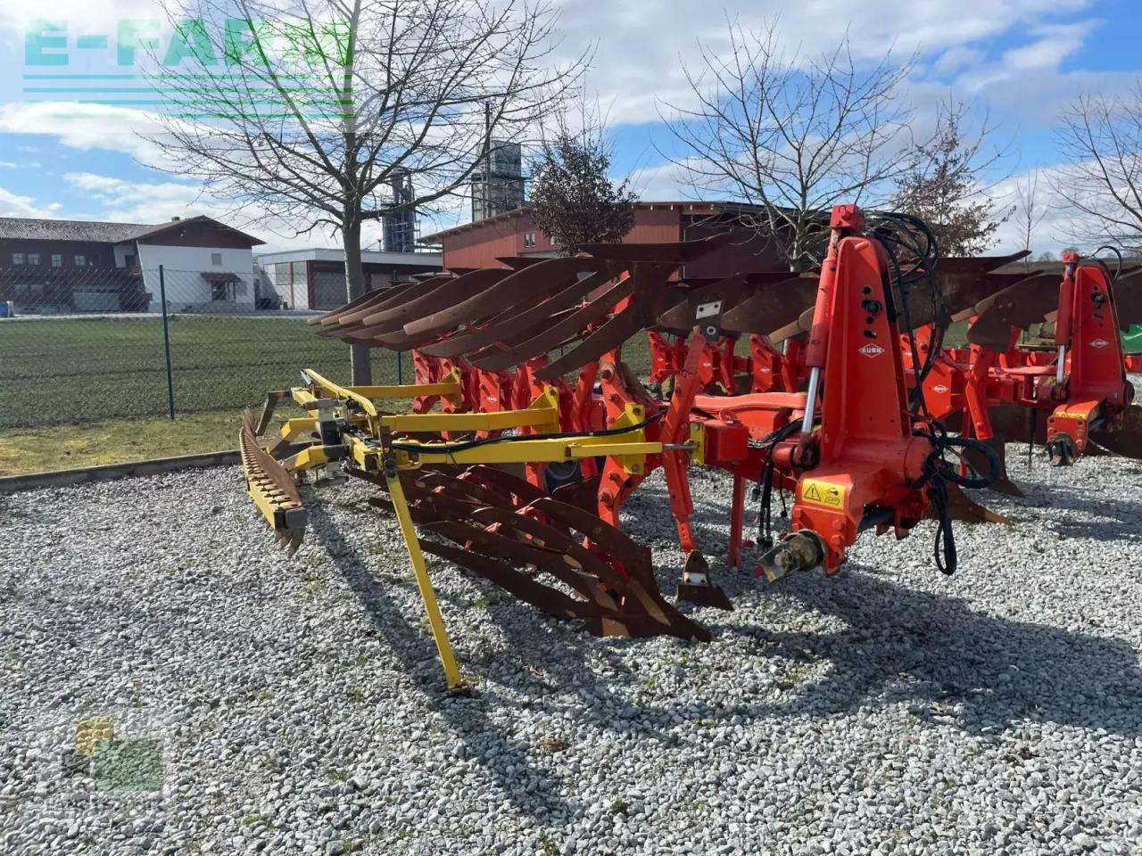 Kuhn vari-master 153 mit schollencracker - Plog: bilde 1 Kuhn vari-master 153 mit schollencracker - Plog: bilde 1