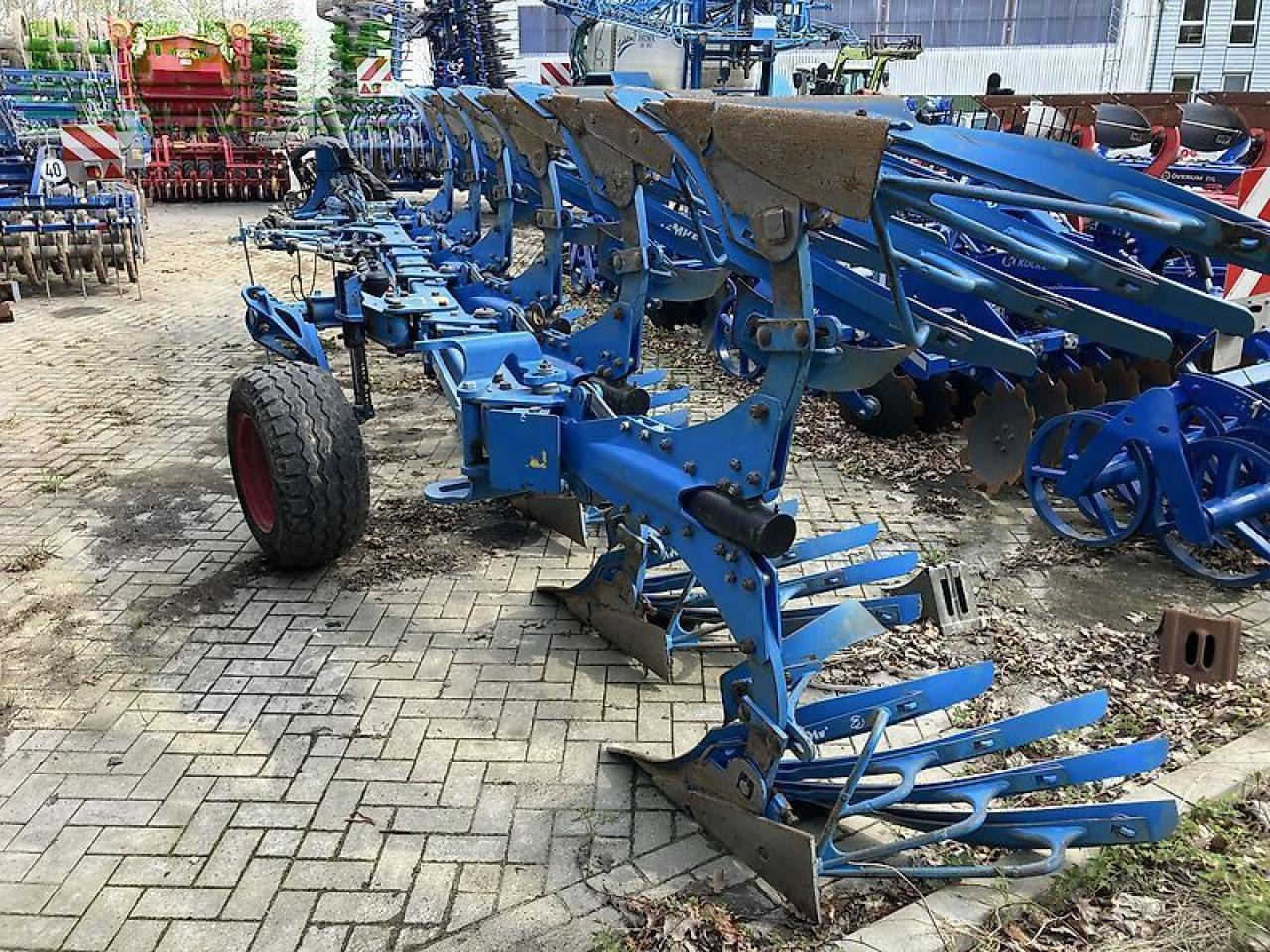 Lemken juwel 8 v t 5/1 drehpflug 6 schar - Plog: bilde 4 Lemken juwel 8 v t 5/1 drehpflug 6 schar - Plog: bilde 4