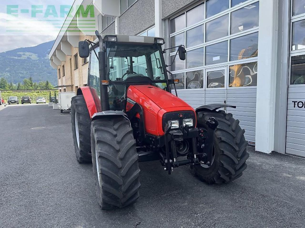 Massey Ferguson 4335-4 lp/hv/kl - Traktor: bilde 4 Massey Ferguson 4335-4 lp/hv/kl - Traktor: bilde 4