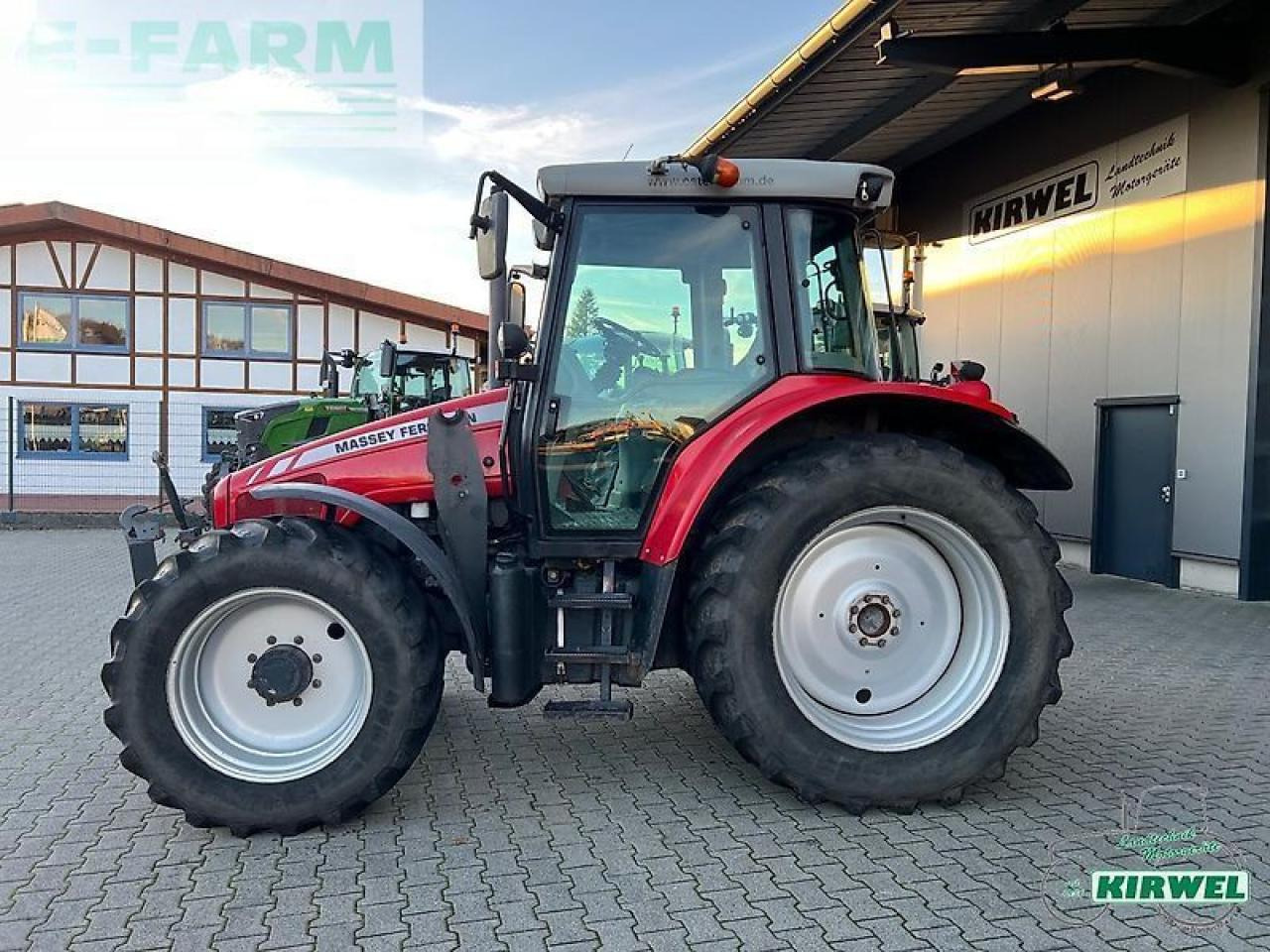 Massey Ferguson 6455 dyna-6 - Traktor: bilde 4 Massey Ferguson 6455 dyna-6 - Traktor: bilde 4