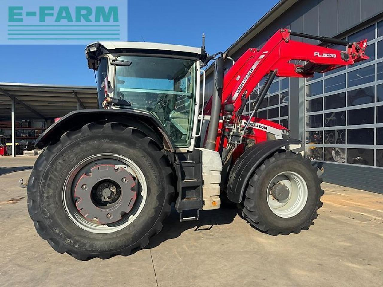 Massey Ferguson 8 s.245 - Traktor: bilde 4 Massey Ferguson 8 s.245 - Traktor: bilde 4