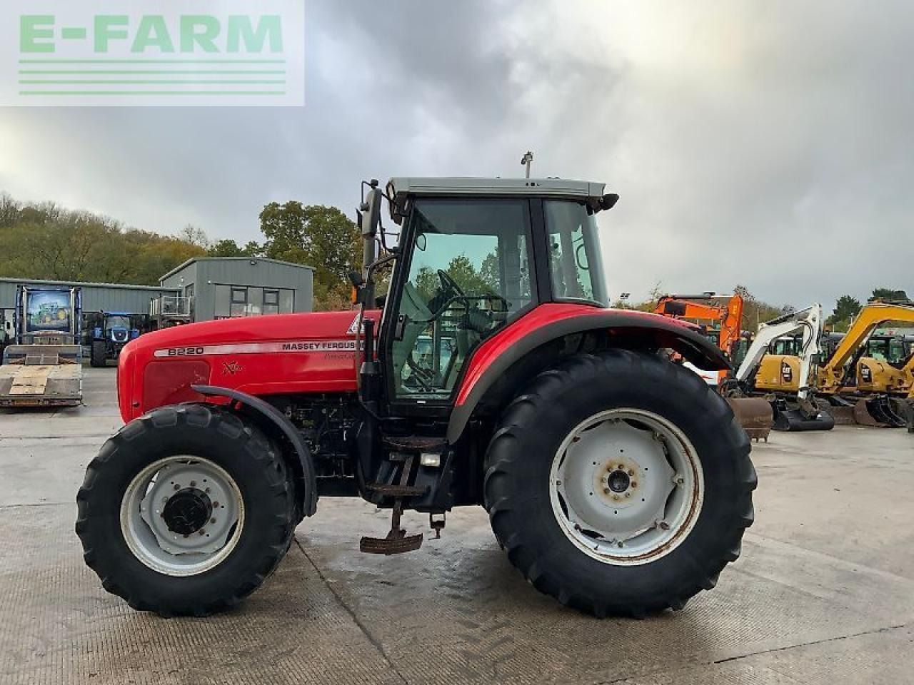 Massey Ferguson 8220 xtra power control tractor (st24304) Xtra - Traktor: bilde 5 Massey Ferguson 8220 xtra power control tractor (st24304) Xtra - Traktor: bilde 5