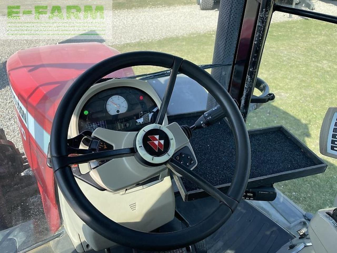 Massey Ferguson 8690 - Traktor: bilde 3 Massey Ferguson 8690 - Traktor: bilde 3