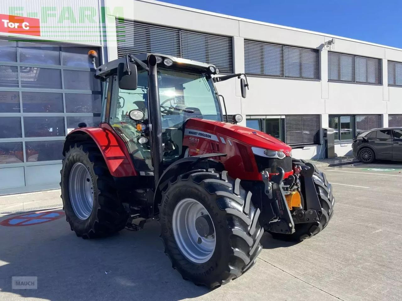 Massey Ferguson mf 5611 dyna-4 essential Essential - Traktor: bilde 3 Massey Ferguson mf 5611 dyna-4 essential Essential - Traktor: bilde 3