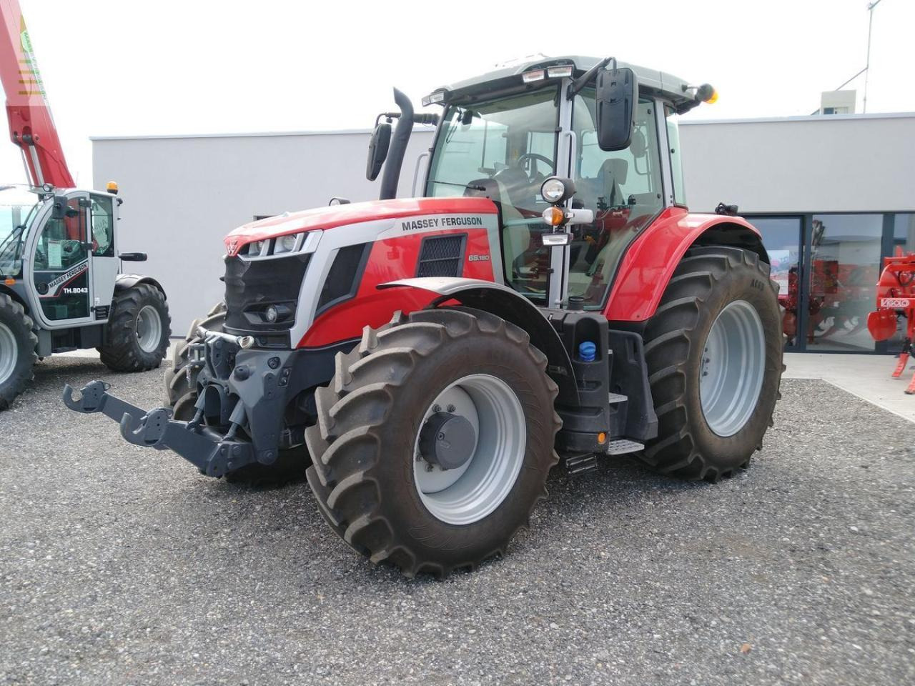 Massey Ferguson mf 6s.180 dyna-vt exclusive Exclusive - Traktor: bilde 1 Massey Ferguson mf 6s.180 dyna-vt exclusive Exclusive - Traktor: bilde 1