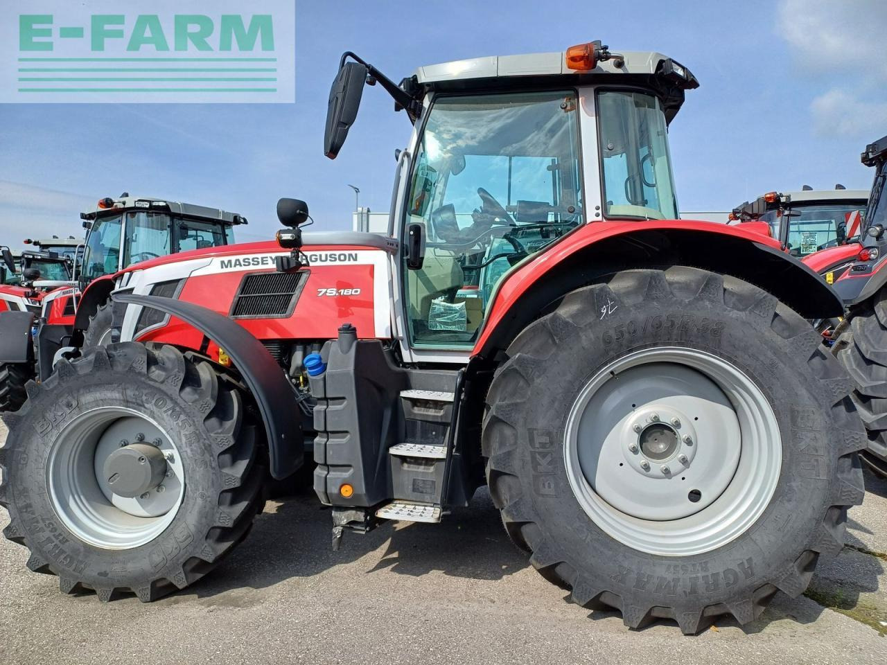 Massey Ferguson mf 7s.180 - Traktor: bilde 5 Massey Ferguson mf 7s.180 - Traktor: bilde 5