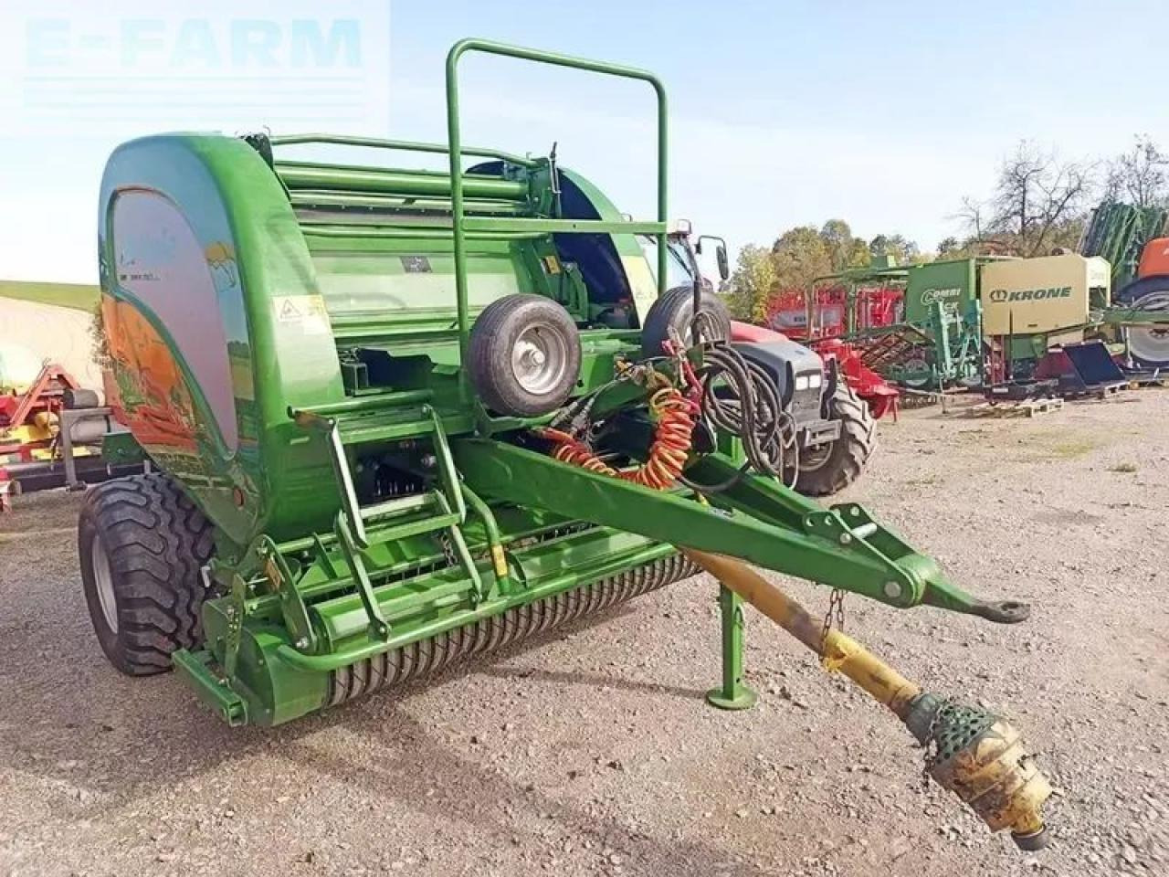 Mc Hale f5500 rundballenpresse - Firkantpresse: bilde 3 Mc Hale f5500 rundballenpresse - Firkantpresse: bilde 3