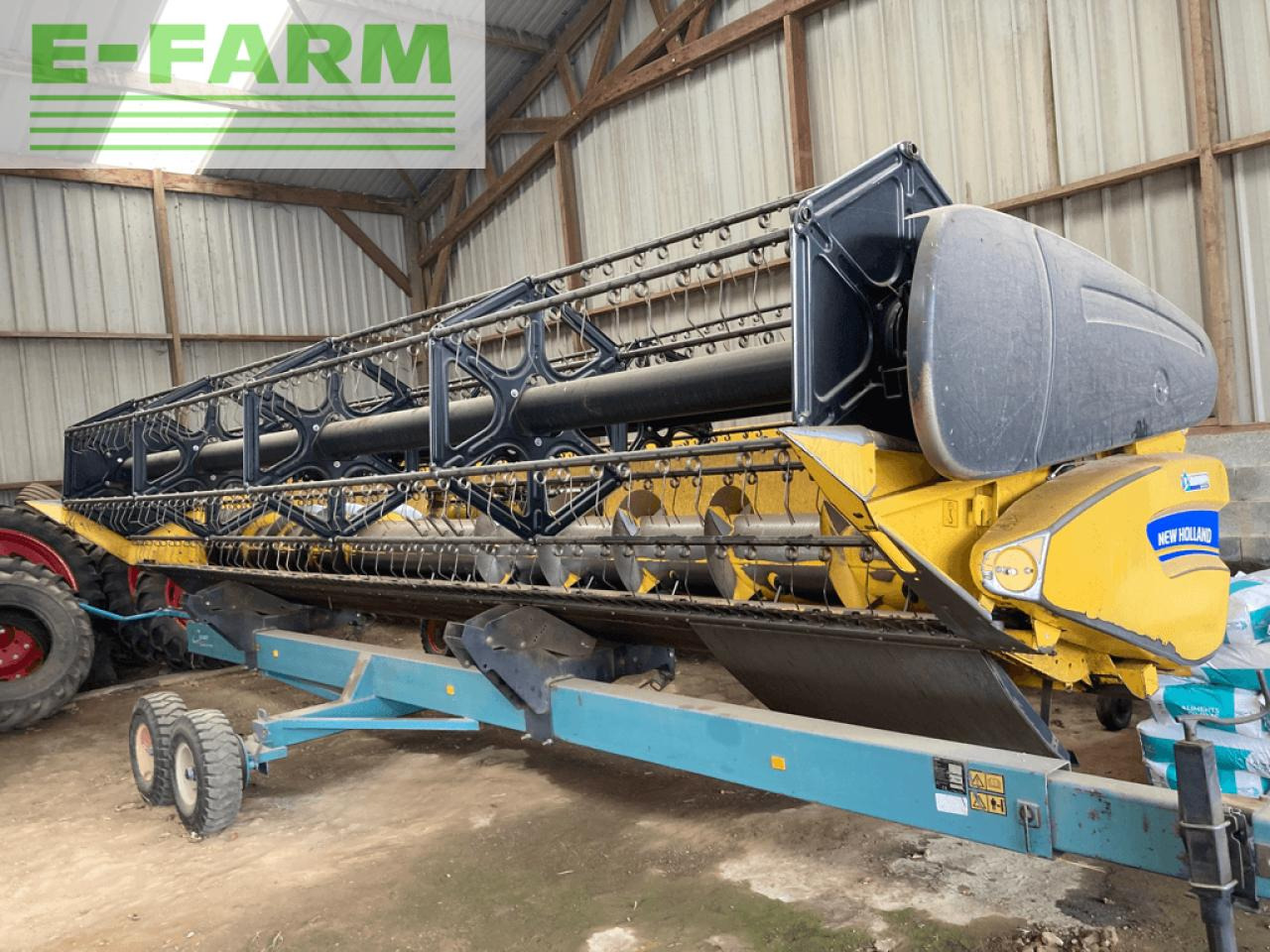 New Holland 7m30 - Skjærebord: bilde 2 New Holland 7m30 - Skjærebord: bilde 2