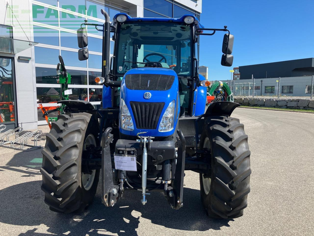 New Holland TD5.85 - Traktor: bilde 3 New Holland TD5.85 - Traktor: bilde 3