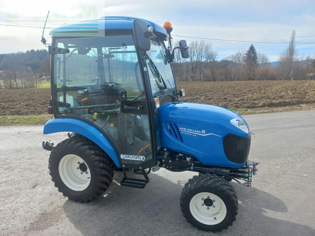 New Holland boomer 25 - Traktor: bilde 4 New Holland boomer 25 - Traktor: bilde 4