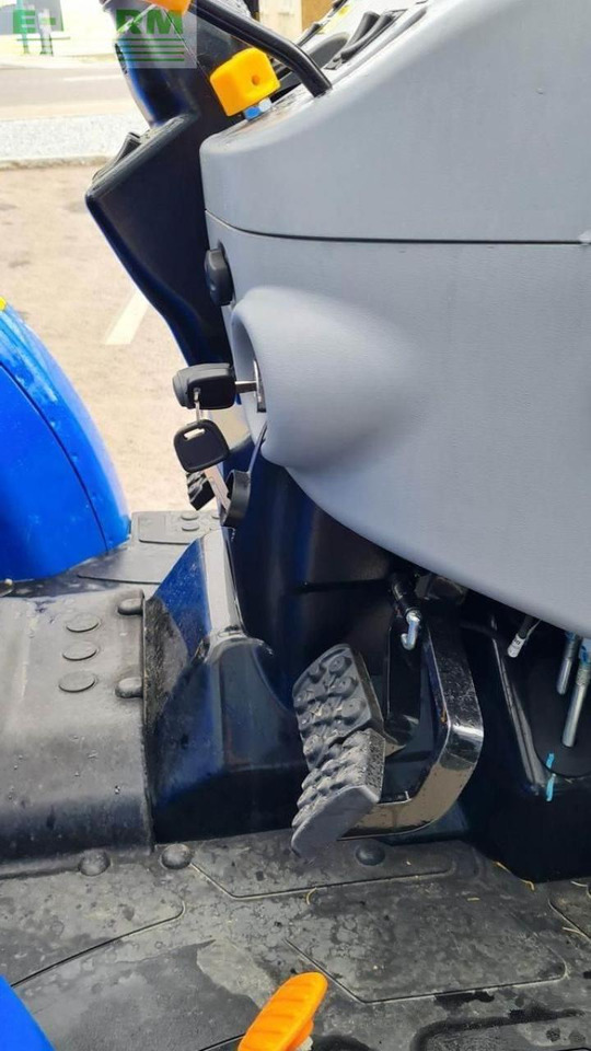 New Holland boomer 50 - Traktor: bilde 5 New Holland boomer 50 - Traktor: bilde 5