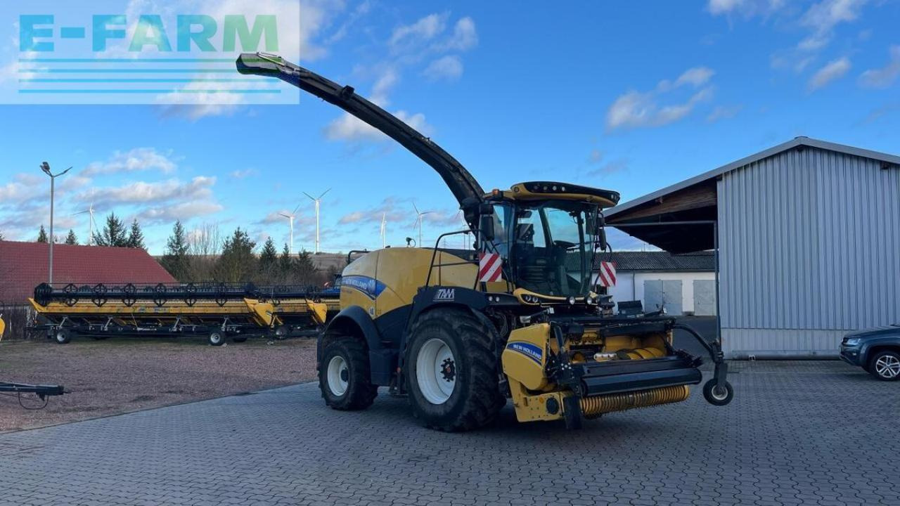 New Holland fr 550 häcksler inkl. pickup und maisgebiss - Forhøster: bilde 1 New Holland fr 550 häcksler inkl. pickup und maisgebiss - Forhøster: bilde 1